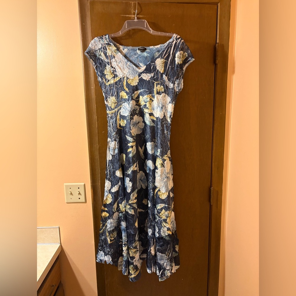 Komarov blue floral crinkle lace trim midi dress